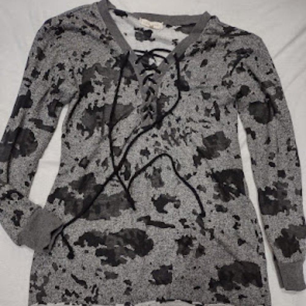 GILDED INTENT ANIMAL PRINT MESH SHEER TOP DRAWSTRING LACING LONG SLEEVES SIZE S